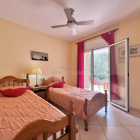 Villa Rosamar - *